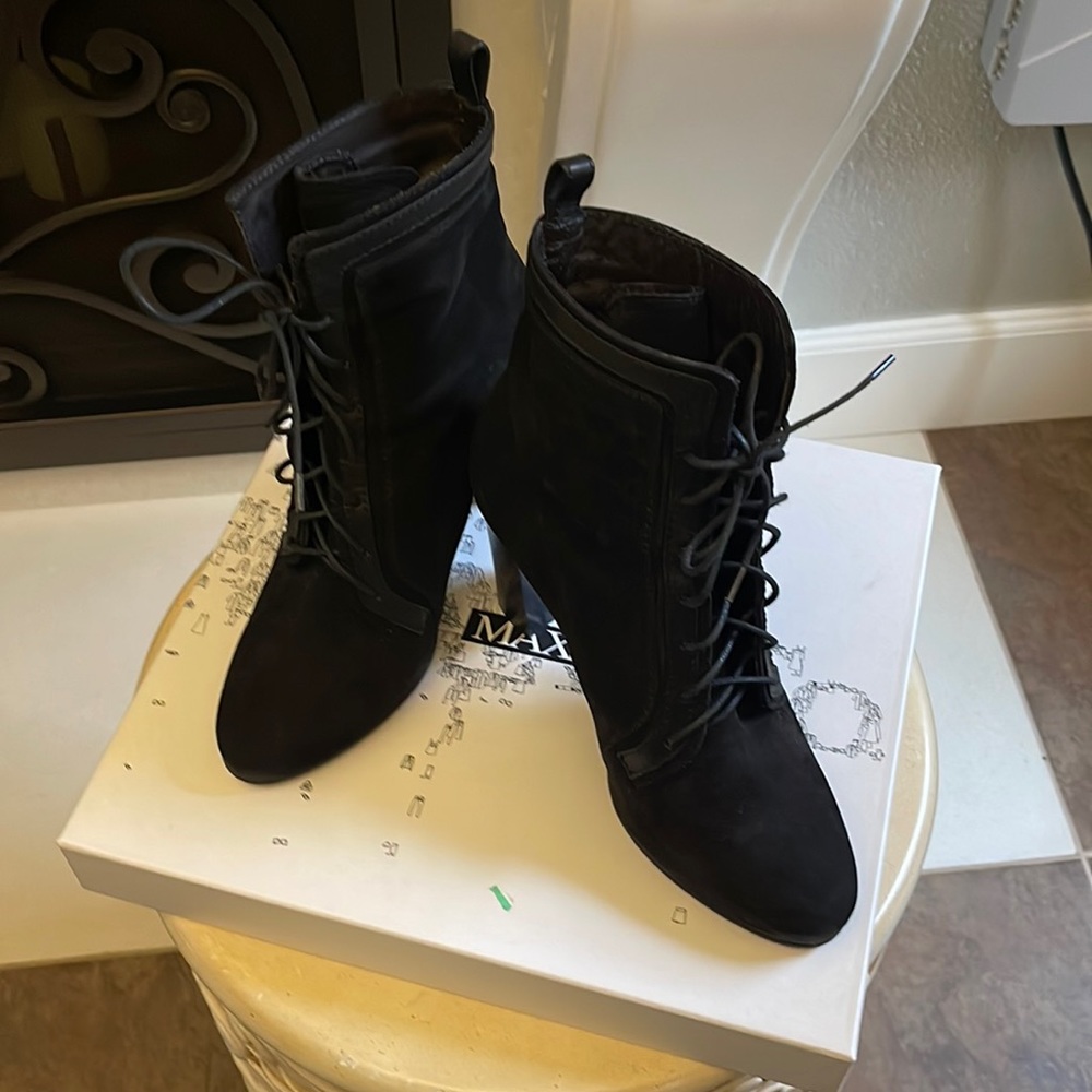 Lace up Ankle Boots